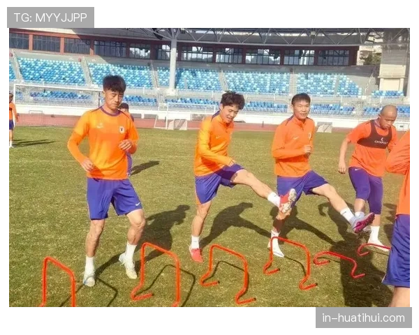 泰山后卫黄政宇多面手属性 中后卫后腰位置灵活切换 泰山后卫黄政宇多面手属性 中后卫后腰位置灵活切换